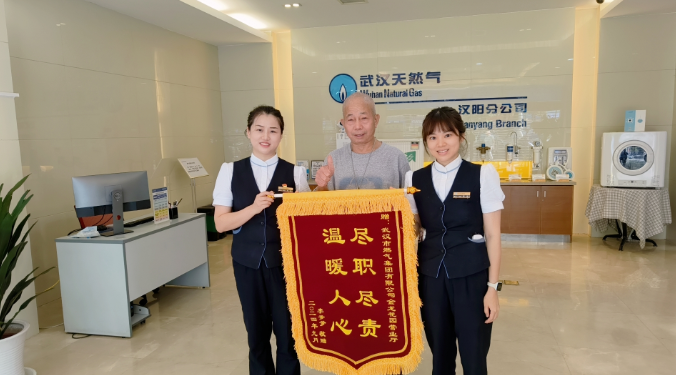 1727576408994038443.jpg 1727576396102.jpg